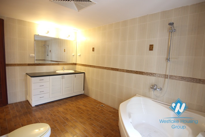 Stunning villa with swimming pool for rent in Tay Ho, Hanoi